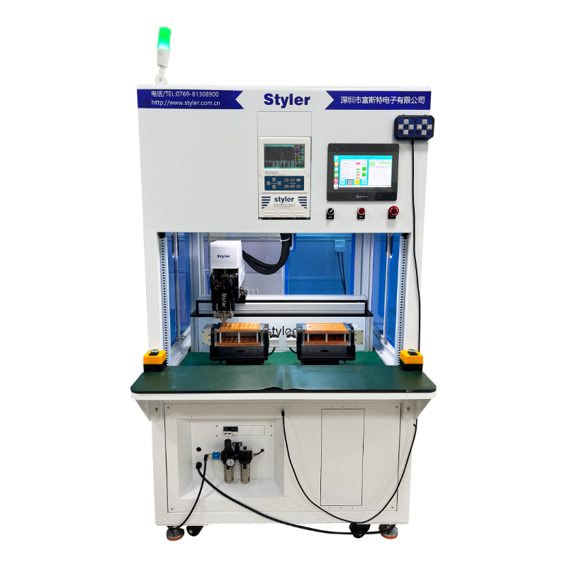 七軸點(diǎn)焊機(jī)