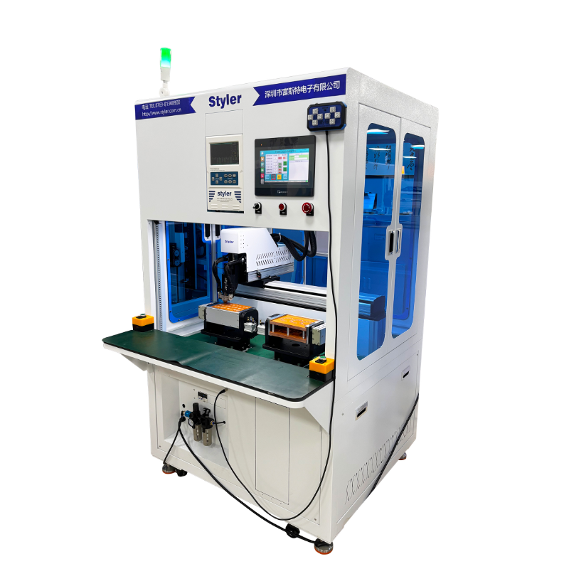 七軸點(diǎn)焊機(jī)